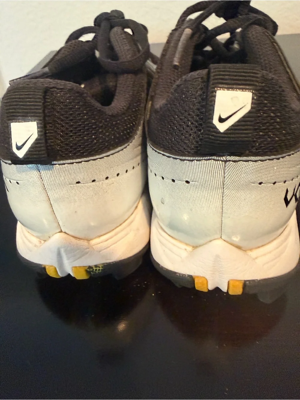 Nike Vapor Keystone 2 Low Youth Baseball Cleats Size 1Y Black White Fastflex